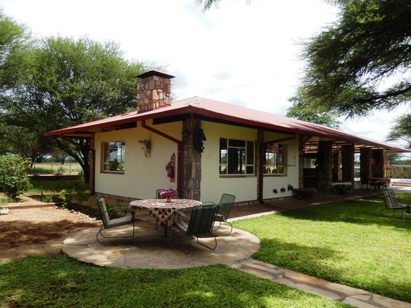 Dornhuegel Guestfarm Hotel Grootfontein Exterior photo